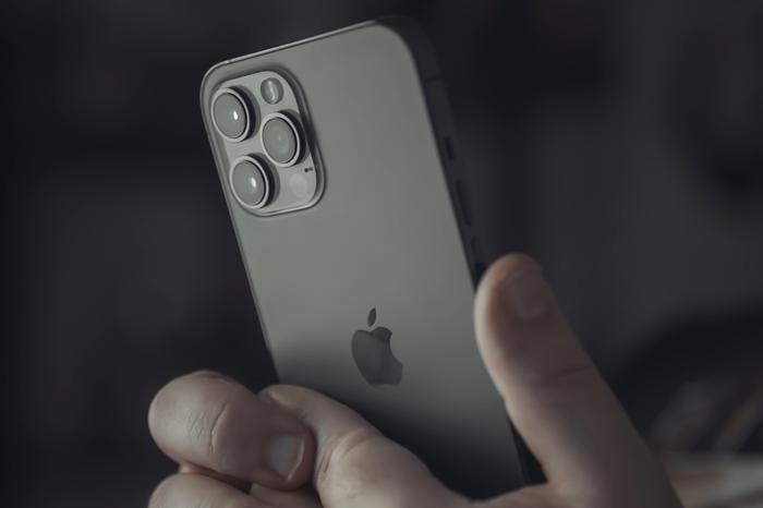 iOS 15 : attention, l’écran de verrouillage de votre iPhone est une passoire !