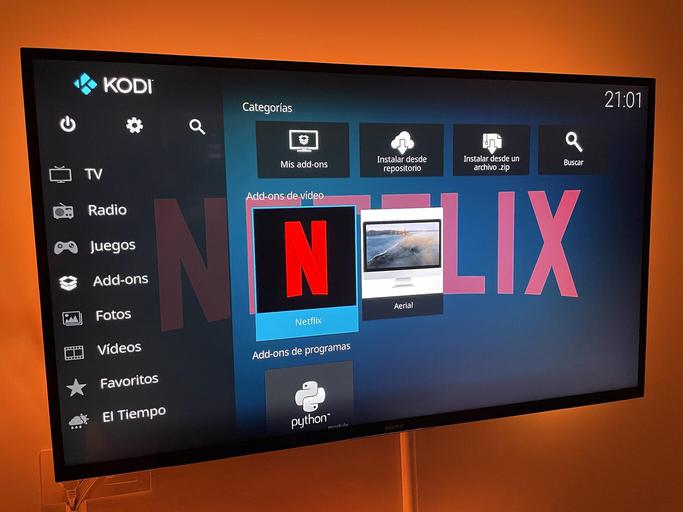 Cómo acceder a Netflix desde Kodi en un televisor con Android TV con muy pocos clicks en el mando a distancia