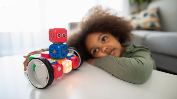 Meilleurs jouets technologiques 2022 : jouets connectés, robots et plus