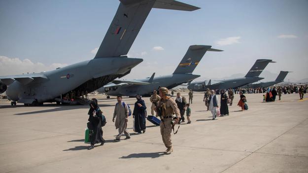 «À vos risques et périls» : un pilote raconte l’évacuation de l’aéroport de Kaboul