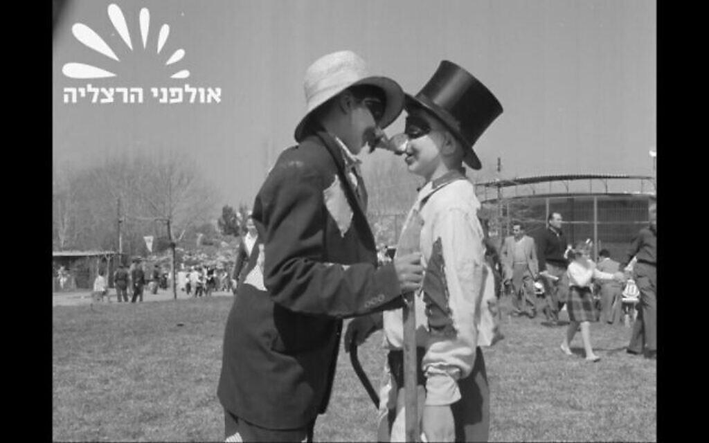 Over 100 years of historical images of Israel available online