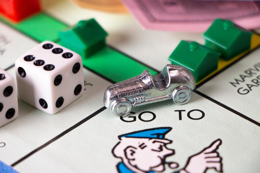 Bring your family and friends into bankruptcy with these 10 car-themed monopoly games