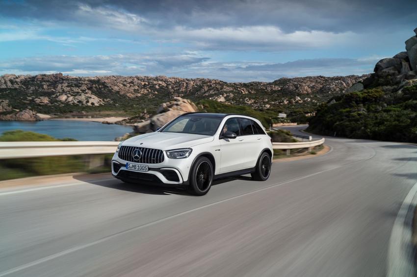 2022 Mercedes-AMG GLC 63 S overview: new features, powerful engines, etc.