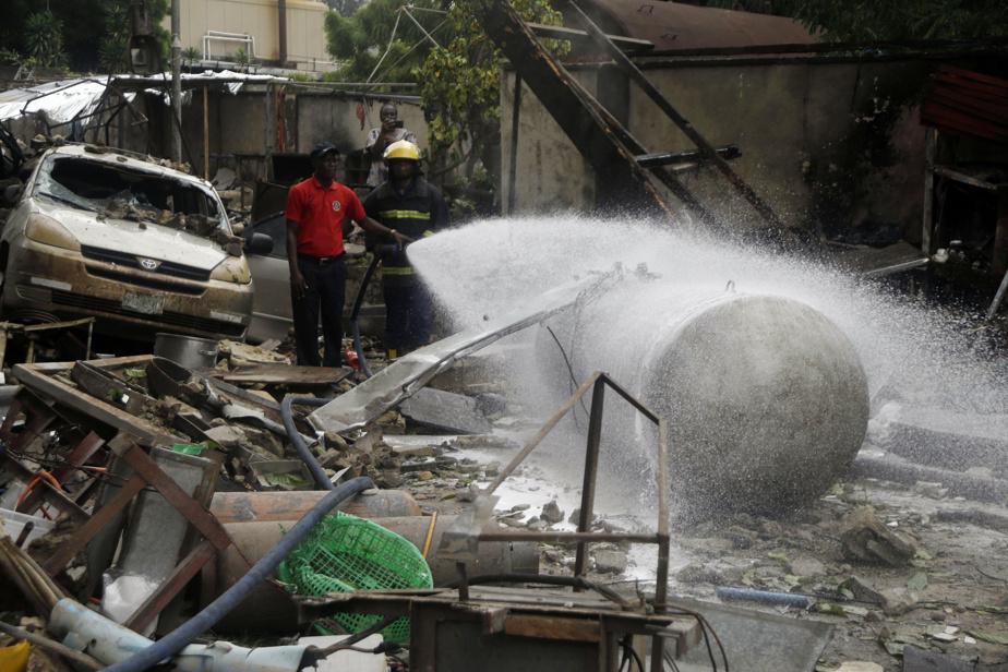 Nigeria: 5 morts et 13 blessés dans l'explosion d'un camion-citerne à Lagos