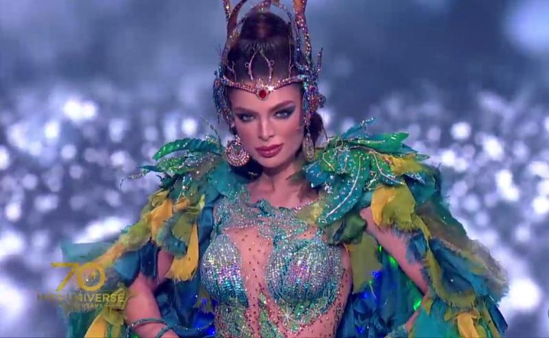 The Miss Universe Nation: Nadia, very prepared for preliminary competition and parade in typical costume