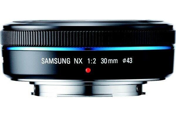 Samsung 30mm f/2 NX