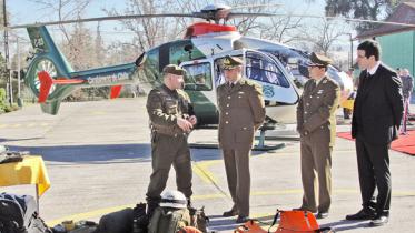 Official accuses influence peddling in the purchase of a Carabineros helicopter