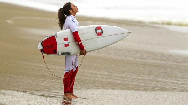 El rey de la playa: es argentino, creó un imperio y transformó el surf en deporte olímpico