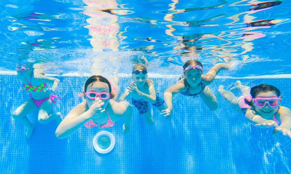 Summer and swimming pools: how to avoid risks with the little ones