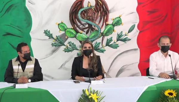 Sanciones por modificar un símbolo nacional como la bandera en acto de Evelyn Salgado