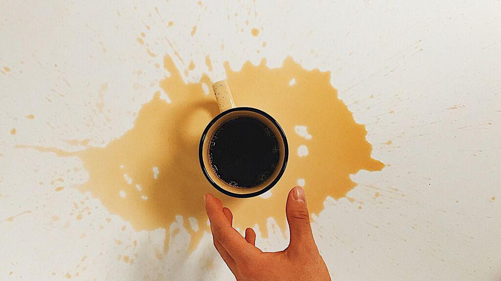 Cómo limpiar manchas de café - NIUS