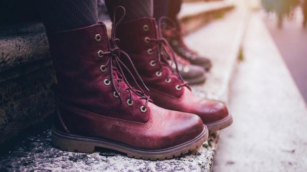 Mantén los pies calentitos y secos este invierno con estos zapatos aptos para el frío y la lluvia