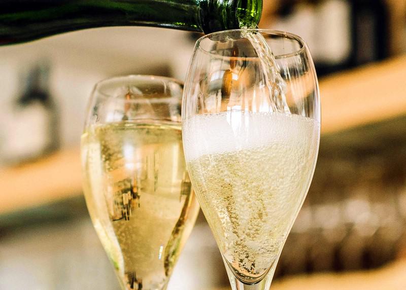 The health benefits of moderate cava consumption