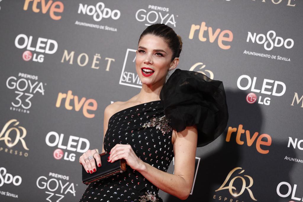 La fórmula del éxito de Juana Acosta, en 15 looks explicados por su maquillador