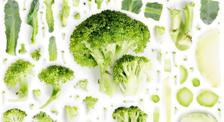  Los beneficios de incluir brócoli en tu dieta: anticancerígeno, vitamina C, hierro y elimina toxinas