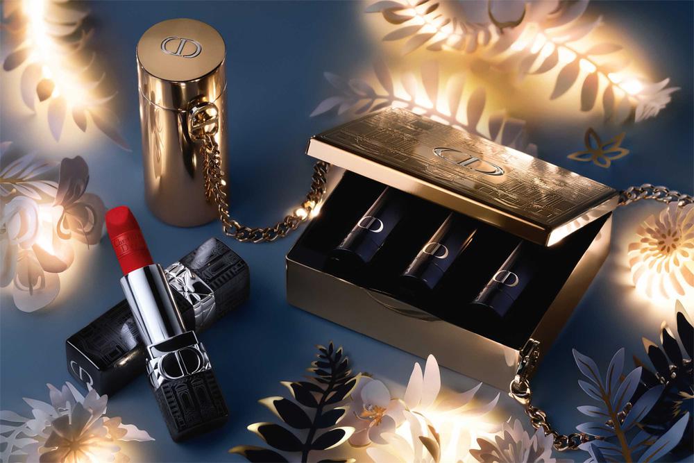  Christmas Quiz: HELLO!  gives you the best news in cosmetics, makeup, fashion...
