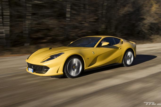 We tested the Ferrari 812 Superfast: 800 hp and heart attack performance for one of the best Ferraris in history