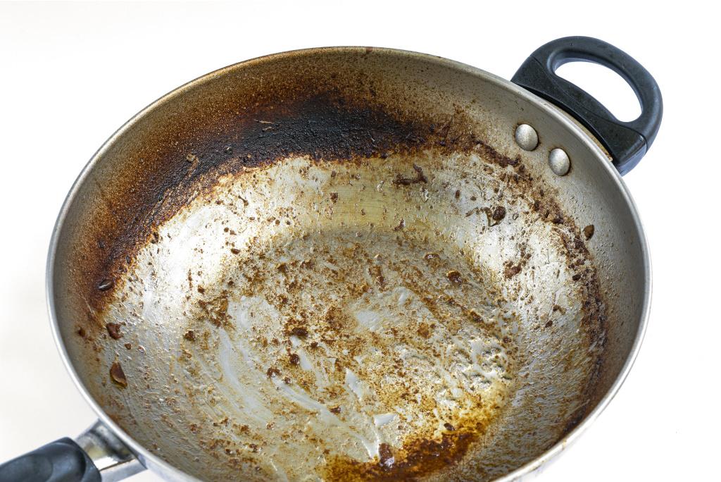 食器の「油汚れ」はどう落とす？　「道具」と「洗い方」をチェックしよう！ - Fav-Log by ITmedia