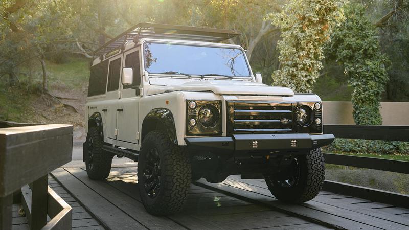 Gagnez un Himalaya Land Rover Defender 110 EV et 20 000 USD en cash !
