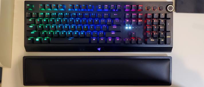 Razer BlackWidow V3 Pro Wireless Gaming Keyboard Review: Full-Sized Fun