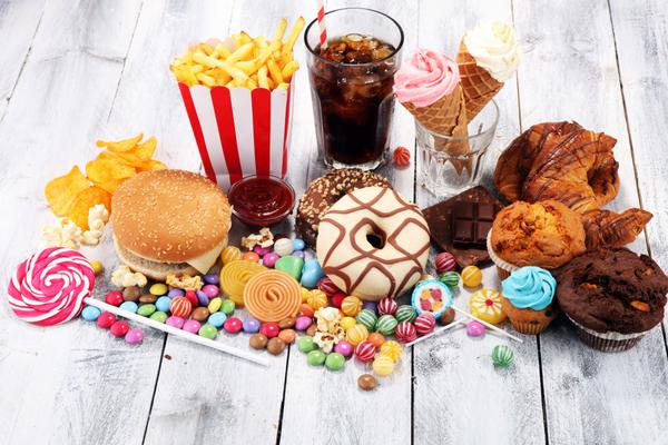 Wie gefährlich ist fettreiches Essen für das Herz?