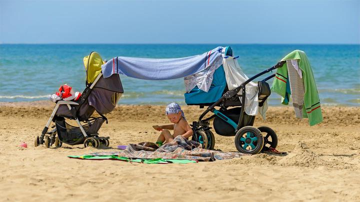 Sonnensegel für den Kinderwagen: Vier Modelle im Vergleich