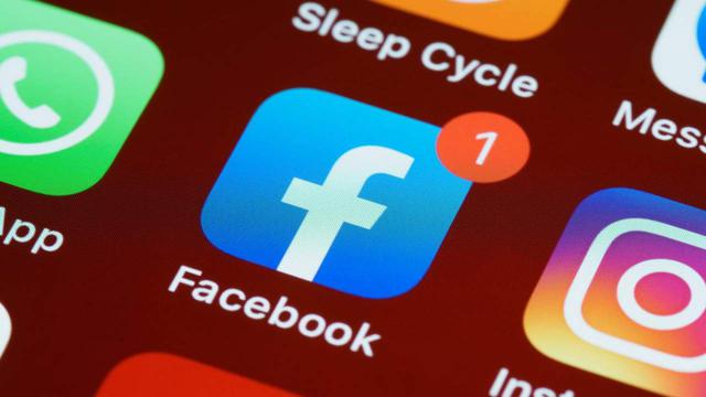 Facebook brings video, voice calls to main app