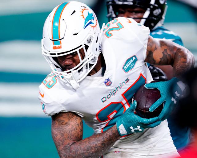 ESPN Xavien Howard requests trade from Miami Dolphins: 'I don't feel valued, or respected' Editor's Picks