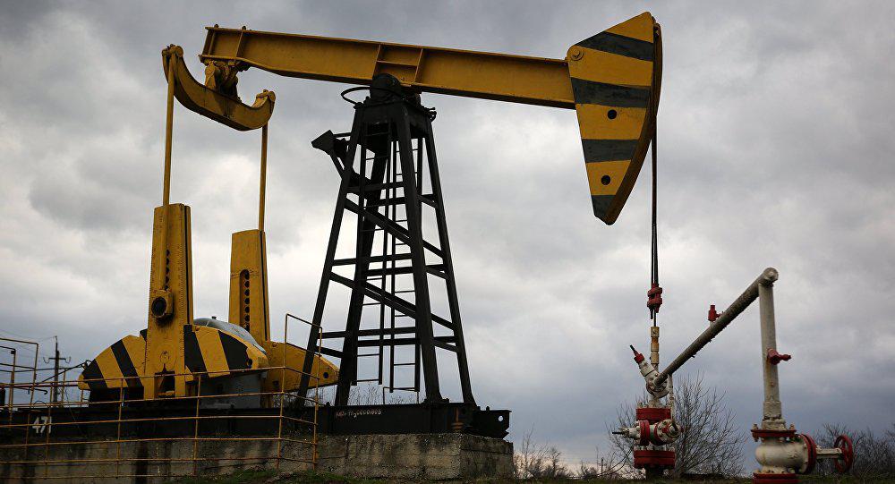 Oil prices fall in biggest losing streak since February 2020