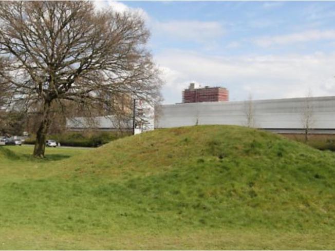 Worry flat block build threatens Roman burial mounds