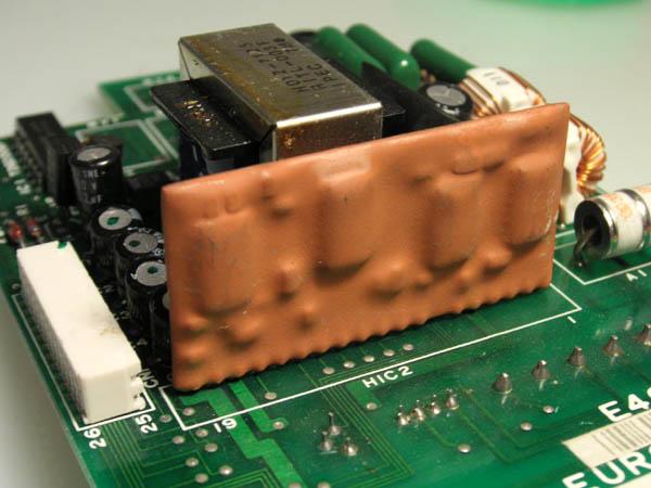 Thin film hybrid integrated circuit