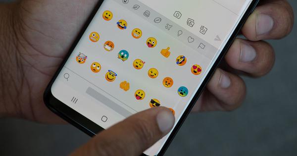 How to Use Mobile Phone Emojis Effectively