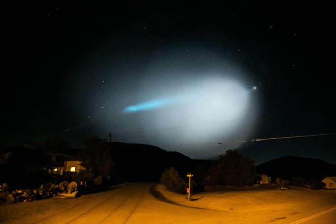 Mystère de l'OVNI 'Phoenix Lights' alors que des MILLIERS ont vu un objet en forme de V pendant 106 minutes et de nouvelles sondes doc JJ Abrams...