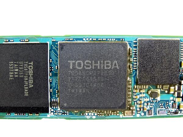 Toshiba XG3 M.2 PCIe SSD Review : Une introduction à OCZ RevoDrive 400