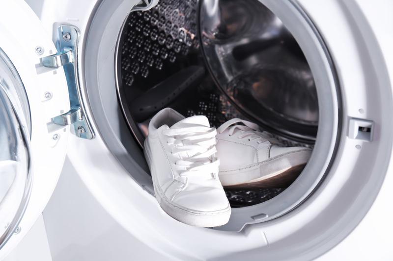 Schuhe in der Waschmaschine: Wie Wissenschaft dir helfen kann