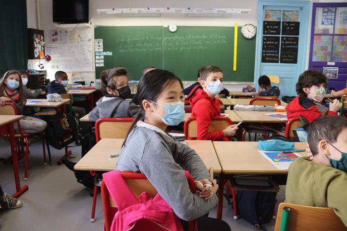 Covid-19 : à l’école primaire, le protocole sanitaire va être assoupli pour limiter les fermetures de classes