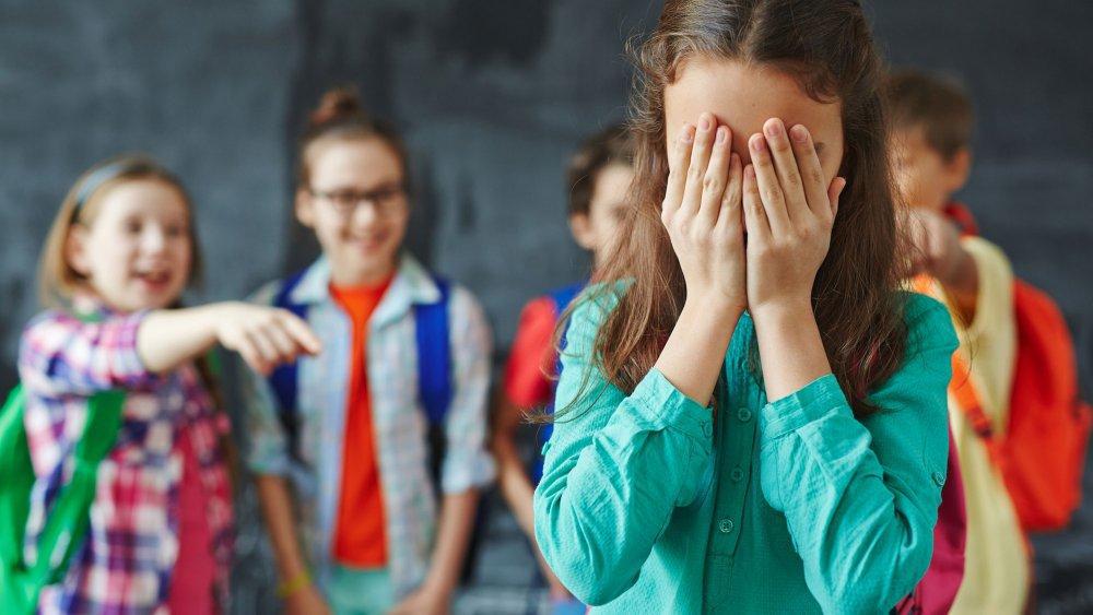 Harcèlement scolaire : ces signaux qui doivent alerter parents, copains, enseignants