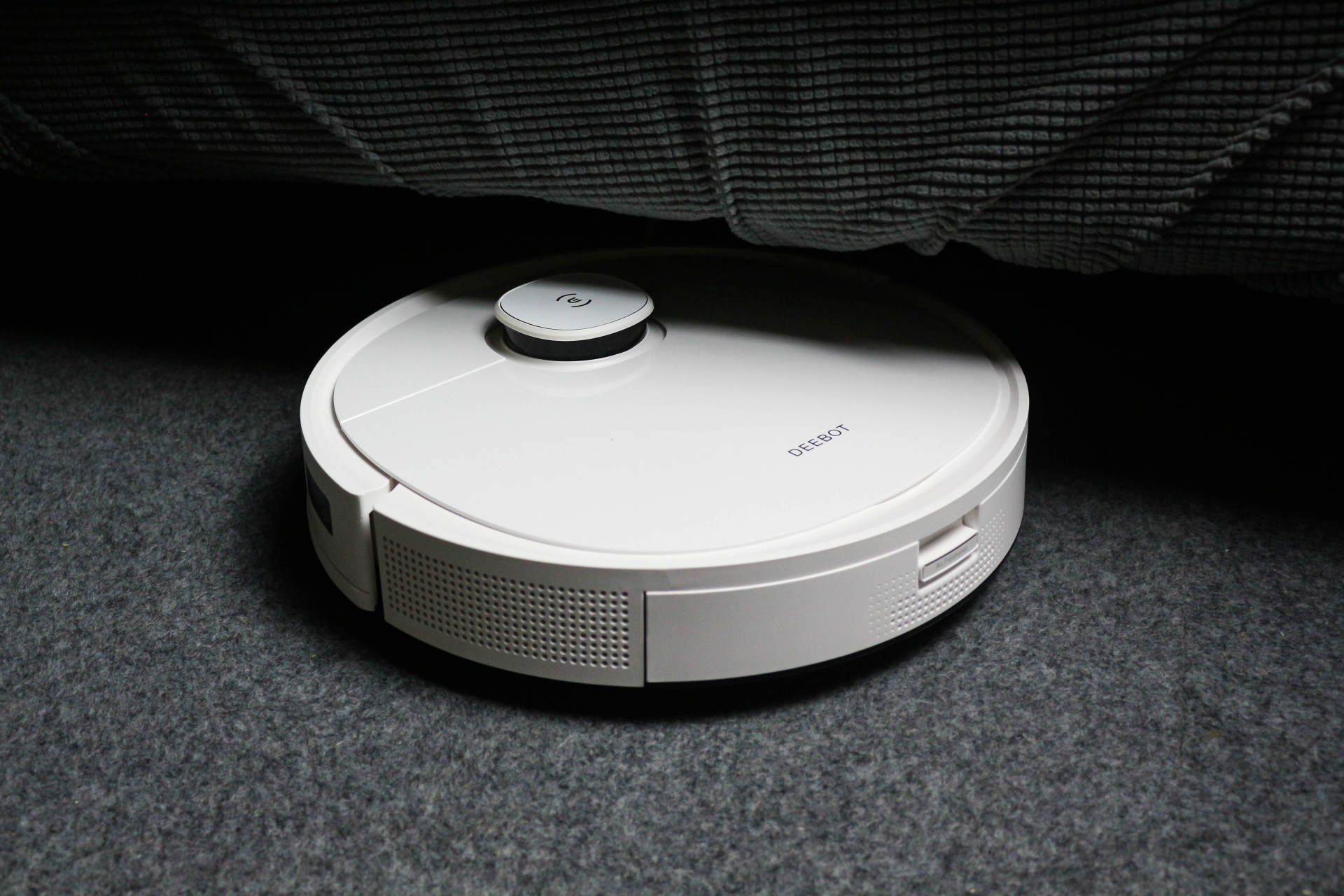 Cobos T9 Power sweeping robot evaluation: more than sweeping and mopping