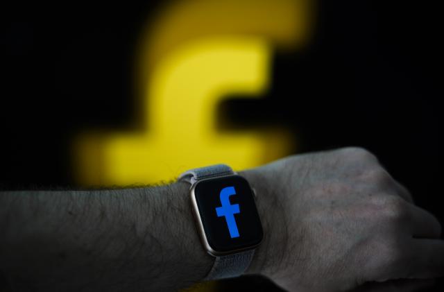 According to reports, Facebook's first smartwatch will be equipped with a detachable camera