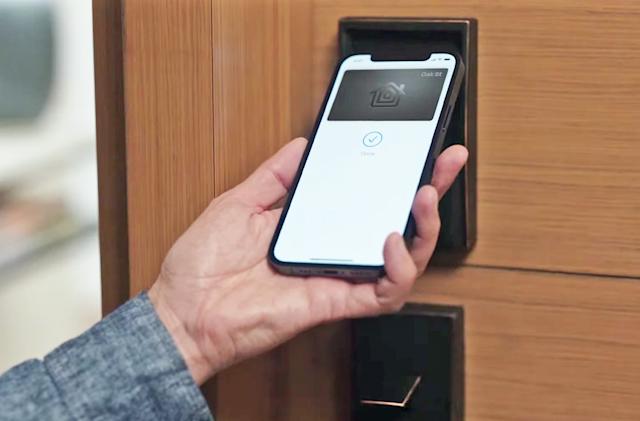 Apple Home Keys vám umožní odemknout přední dveře pomocí vašeho iPhone