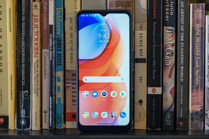 Moto G Play 2021 review, two months later: Updates are  