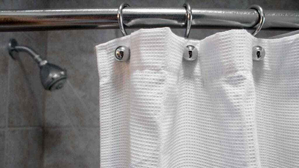 Comment nettoyer un rideau de douche : un guide complet étape par étape