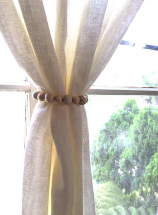 DIY Curtain Tiebacks - HILARY L HAHN