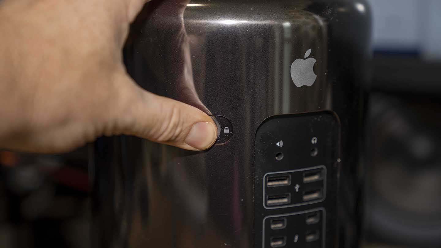 HOW TO... OWC Mac Pro (Late 2013) Storage upgrade for photographers 