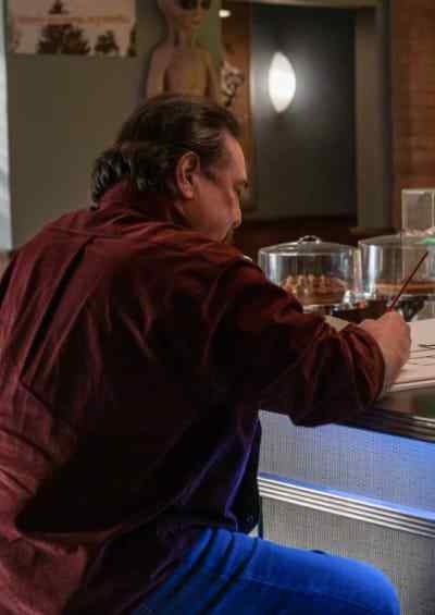 Roswell, New Mexico Roswell, New Mexico Season 3 Episode 5 Review: Killing Me Softly With His Song 