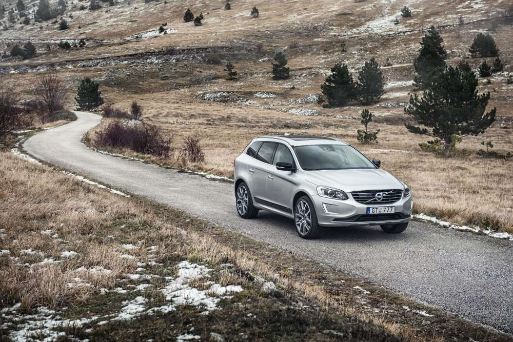 2017 Volvo XC60 T6 AWD Inscription Review 