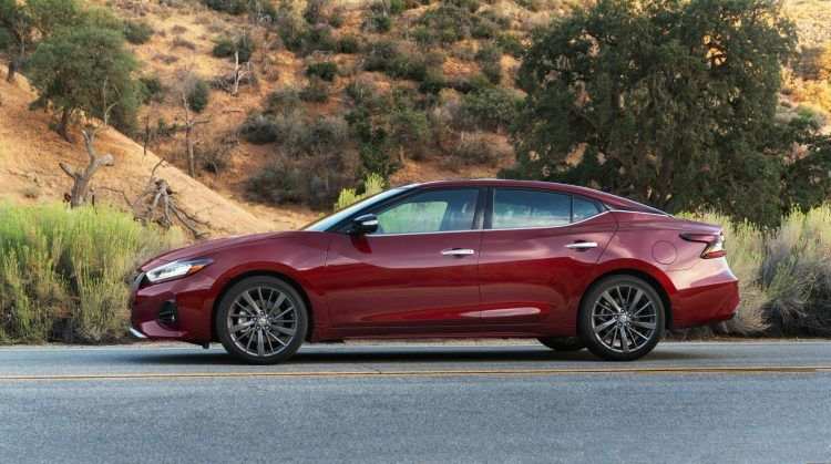 2019 Nissan Maxima: Sporty. luxury. But too expensive? 