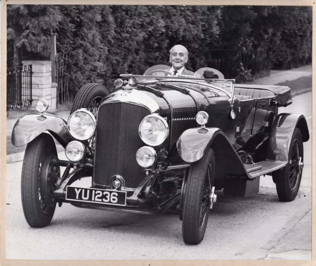 Automoblog Book Garage: 100 years of Bentley