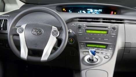 2010 Toyota Prius Review 