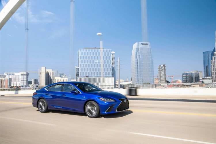 2019 Lexus ES 350 F Sport review: daily driving balance 
